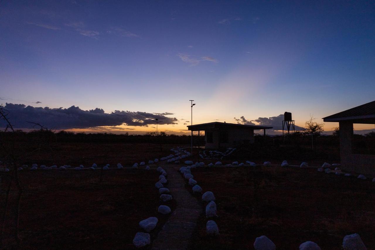 Wild Amboseli Ndovu Cottage. Exterior photo