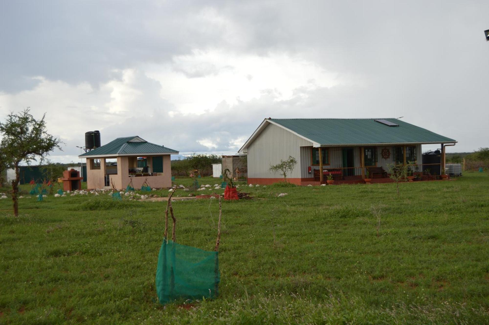 Wild Amboseli Ndovu Cottage. Exterior photo